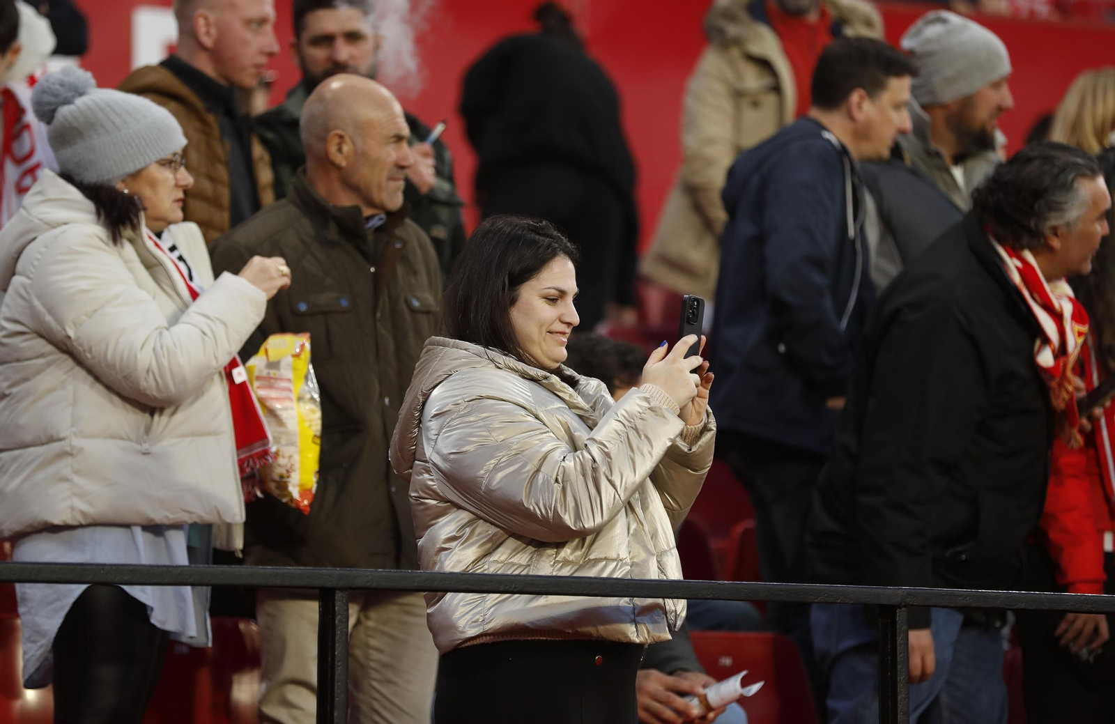 Búscate en las fotos del Sevilla fc - Celta
