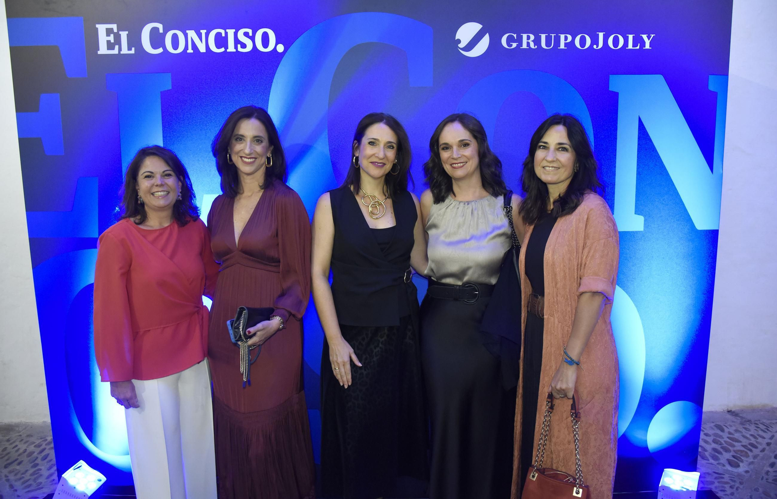 Mariví Gómez, Beatriz Colado, Carmen González, Marta Cañal y Rocío Martín