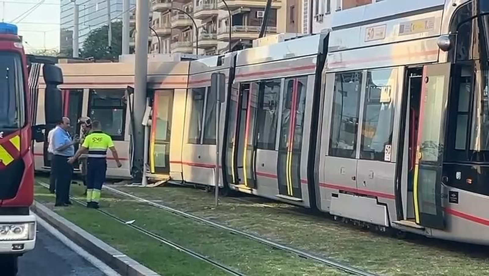 Descarrila el tranvía en Nervión