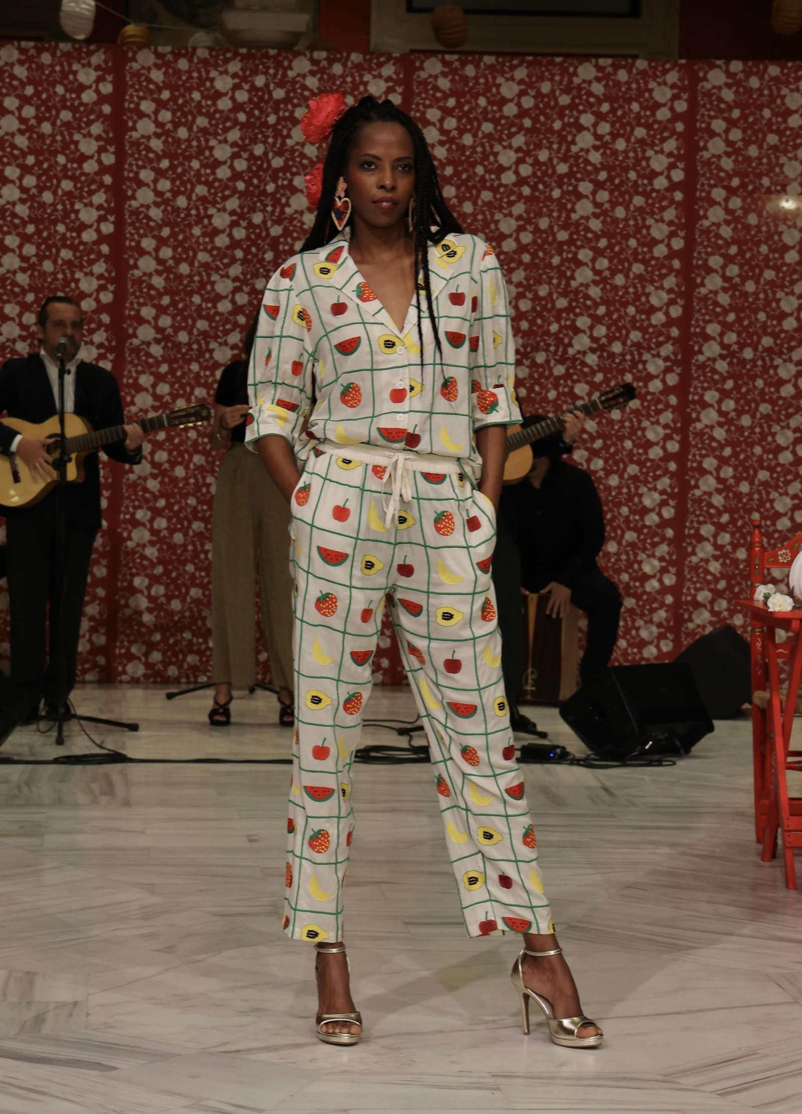 Desfile moda andaluza "Cajasol de moda"