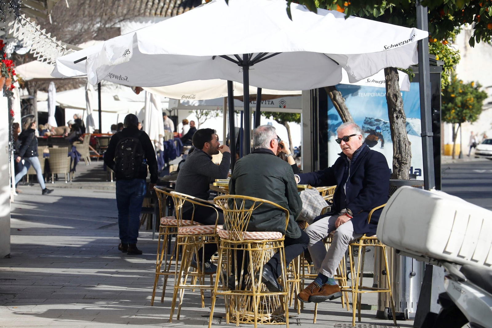 Terraza de un establecimiento en la Ribera de Córdoba.