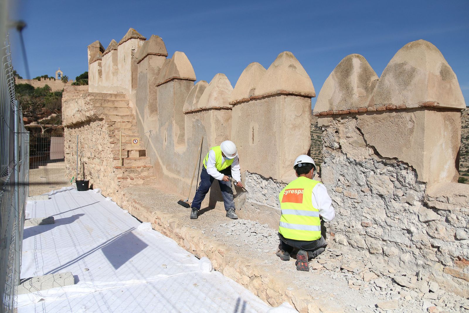 Fotogalería la consejera de Cultura visita las obras de rehabilitación de la Alcazaba de Almería