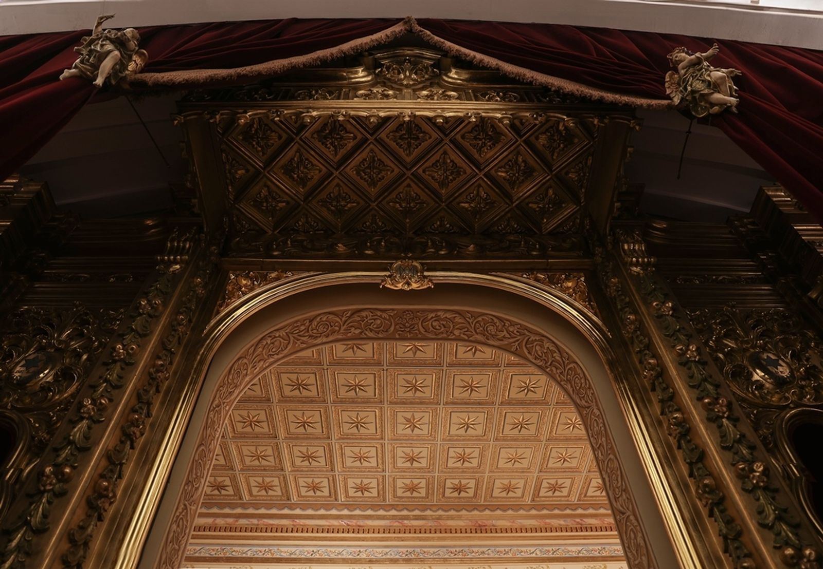 Detalle del camarín de la Virgen