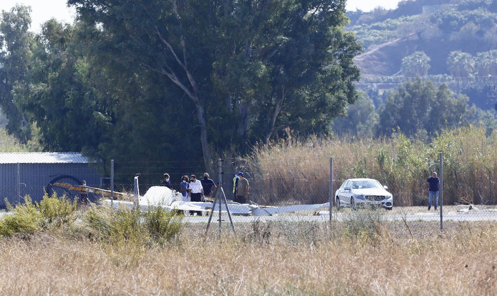 El accidente de una avioneta en Vélez-Málaga, en fotos