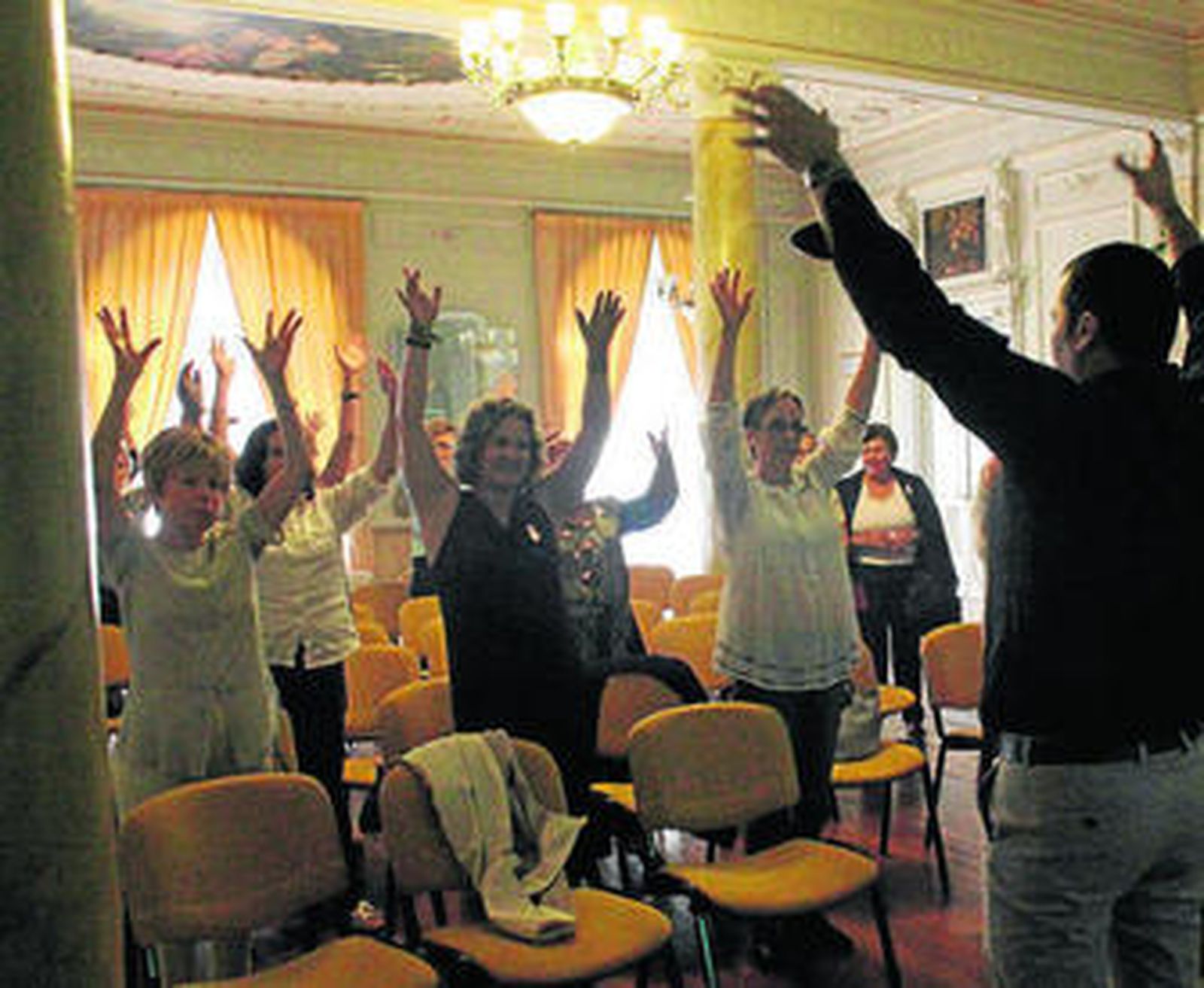 Un grupo de mujeres en las actividades realizadas con motivo del Día Mundial de Cáncer de Mama.