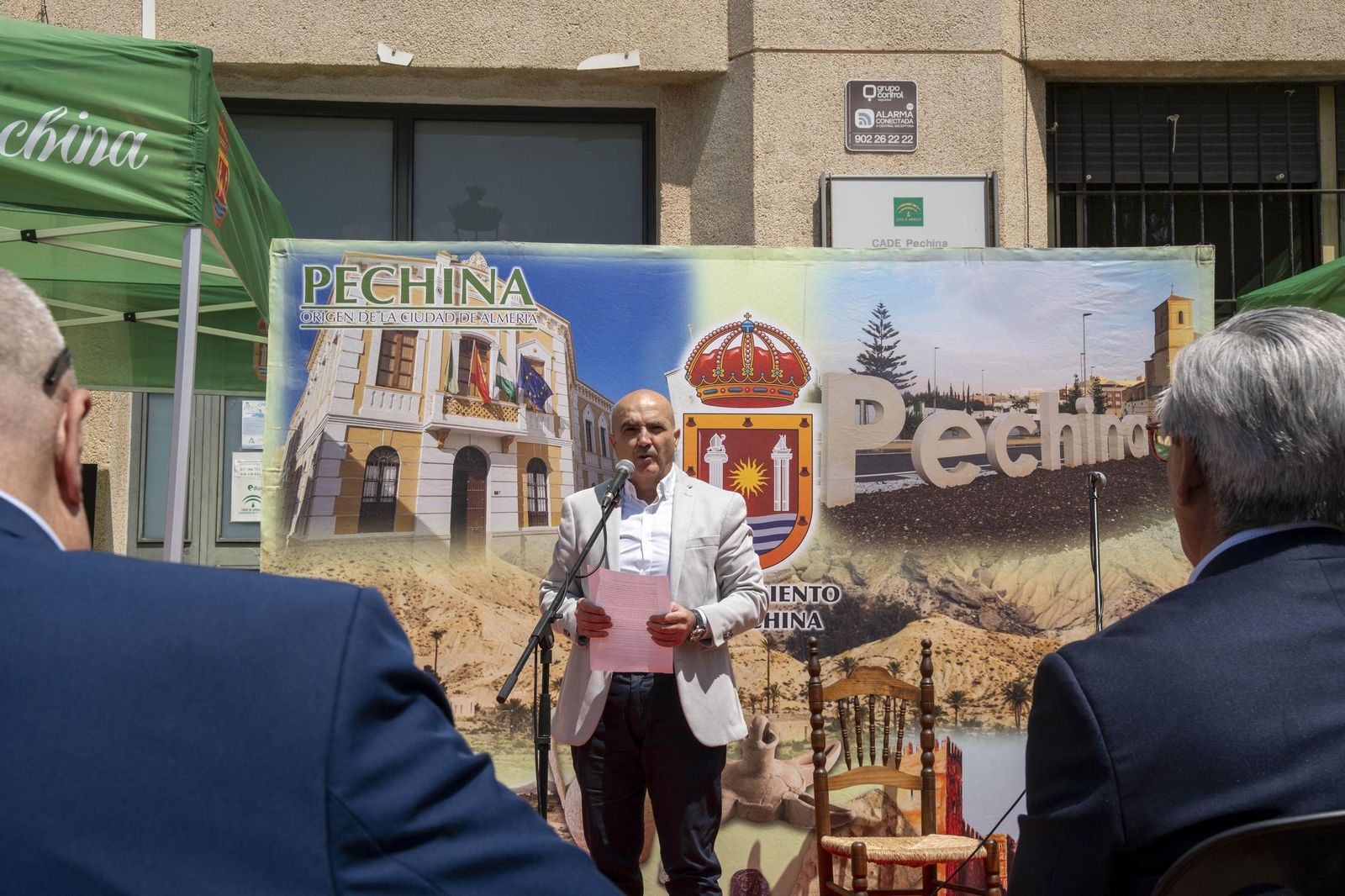 Las imágenes del homenaje a Juan Mañas, víctima del caso Almería