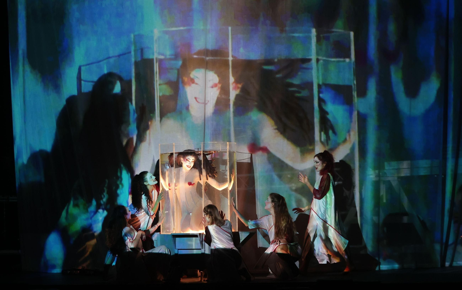 Imágenes de la ópera 'Carmina Burana' en Jerez