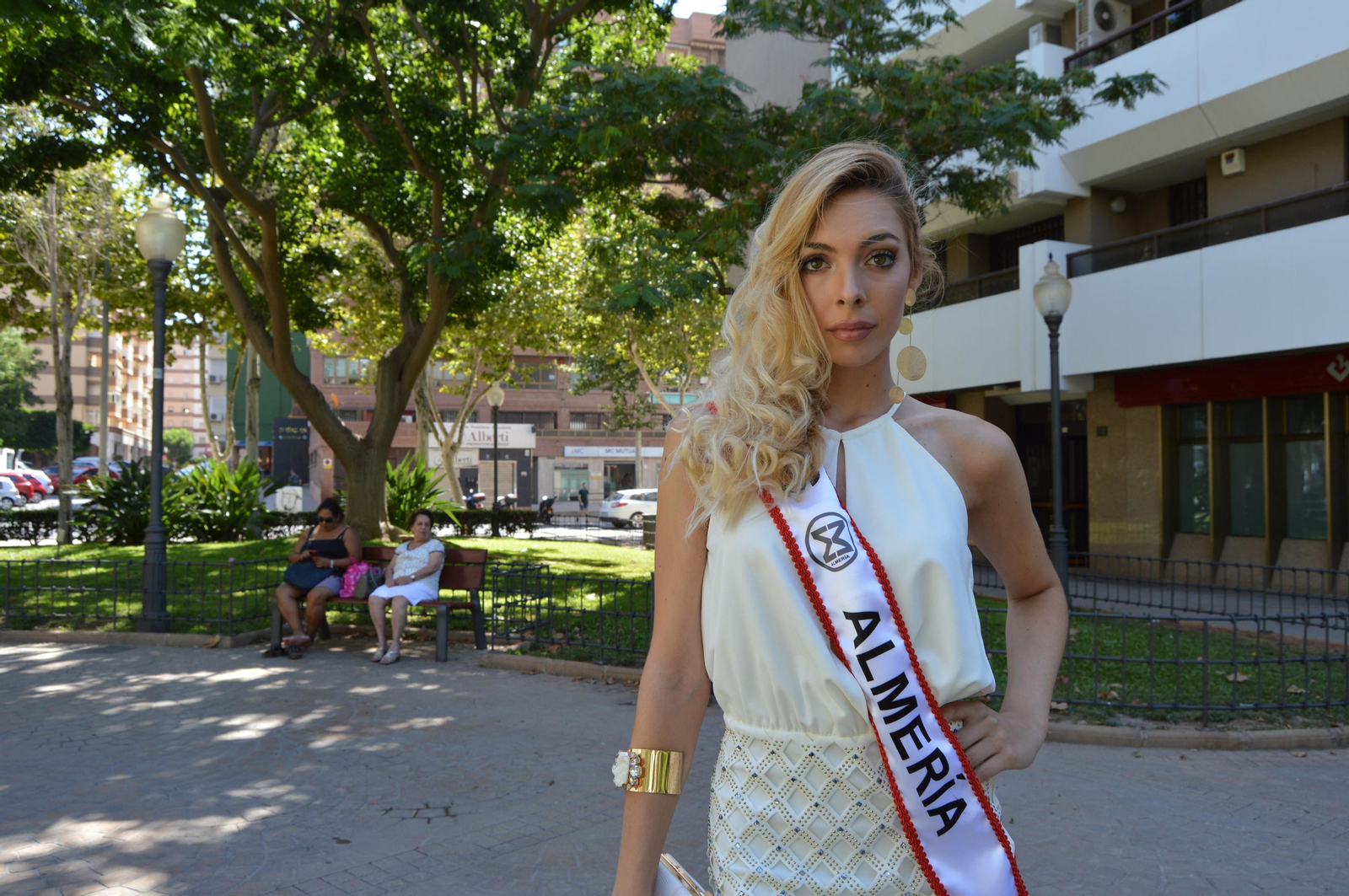 Una maleta cargada de moda con destino a tierras gaditanas