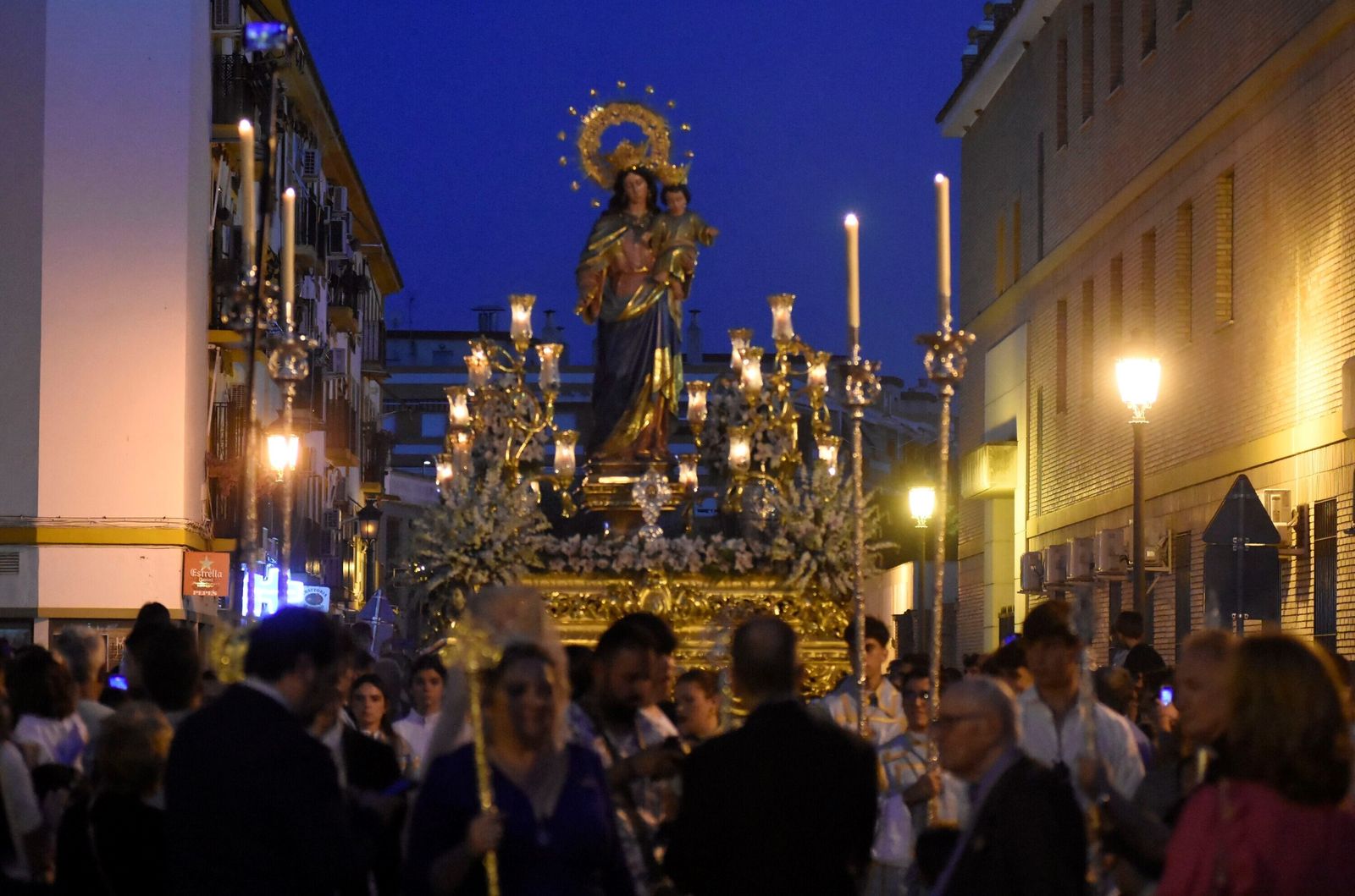 La procesión de María Auxiliadora en Córdoba, en imágenes