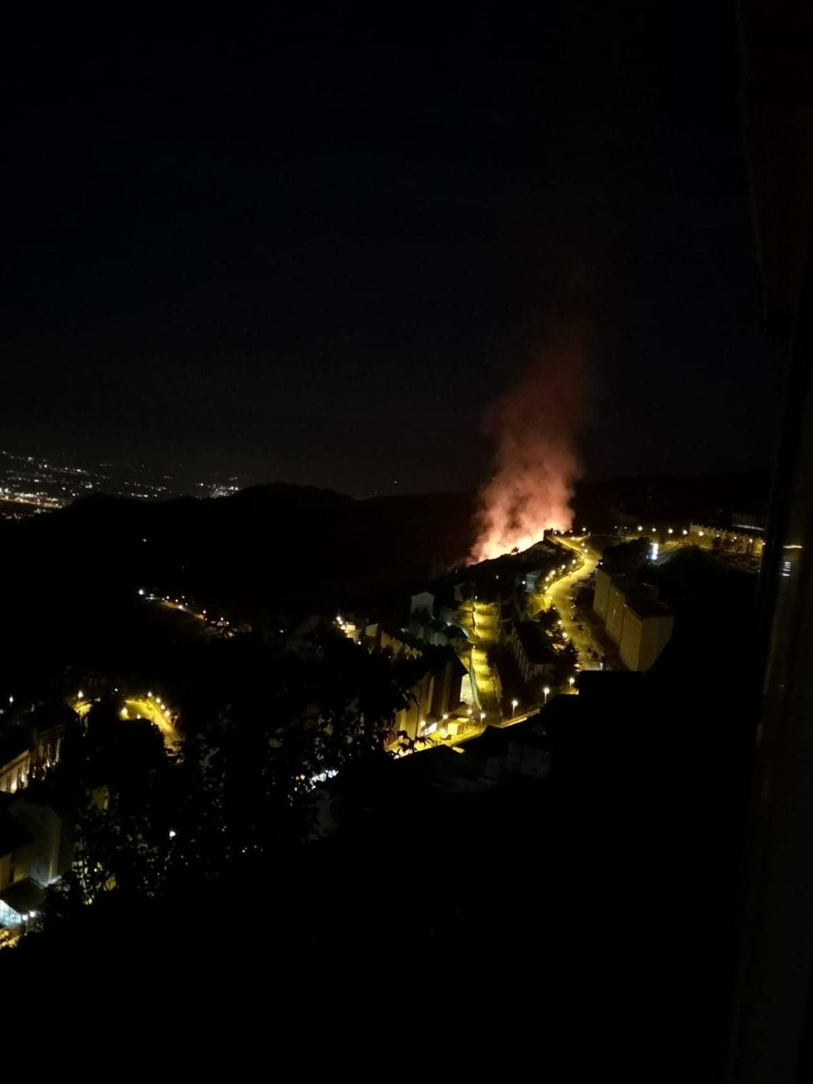 Las imágenes del incendio en Sierra Nevada