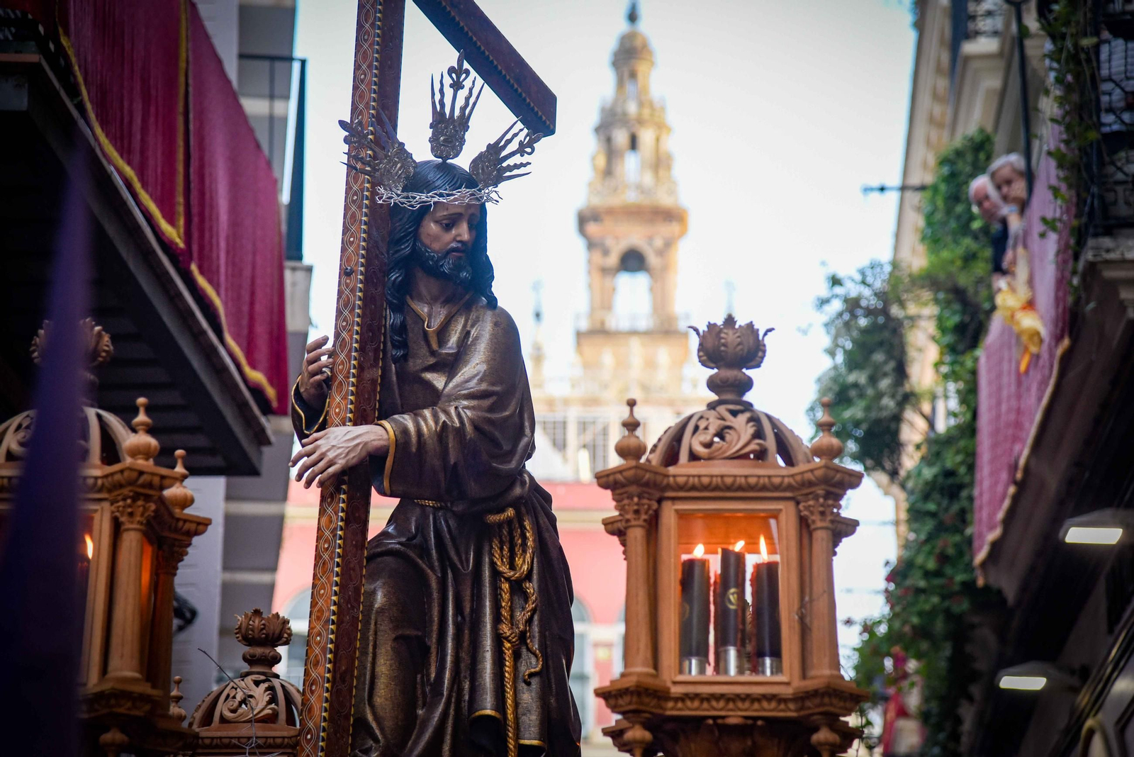La Hermandad del Cristo de la Corona en la Semana Santa de Sevilla 2025