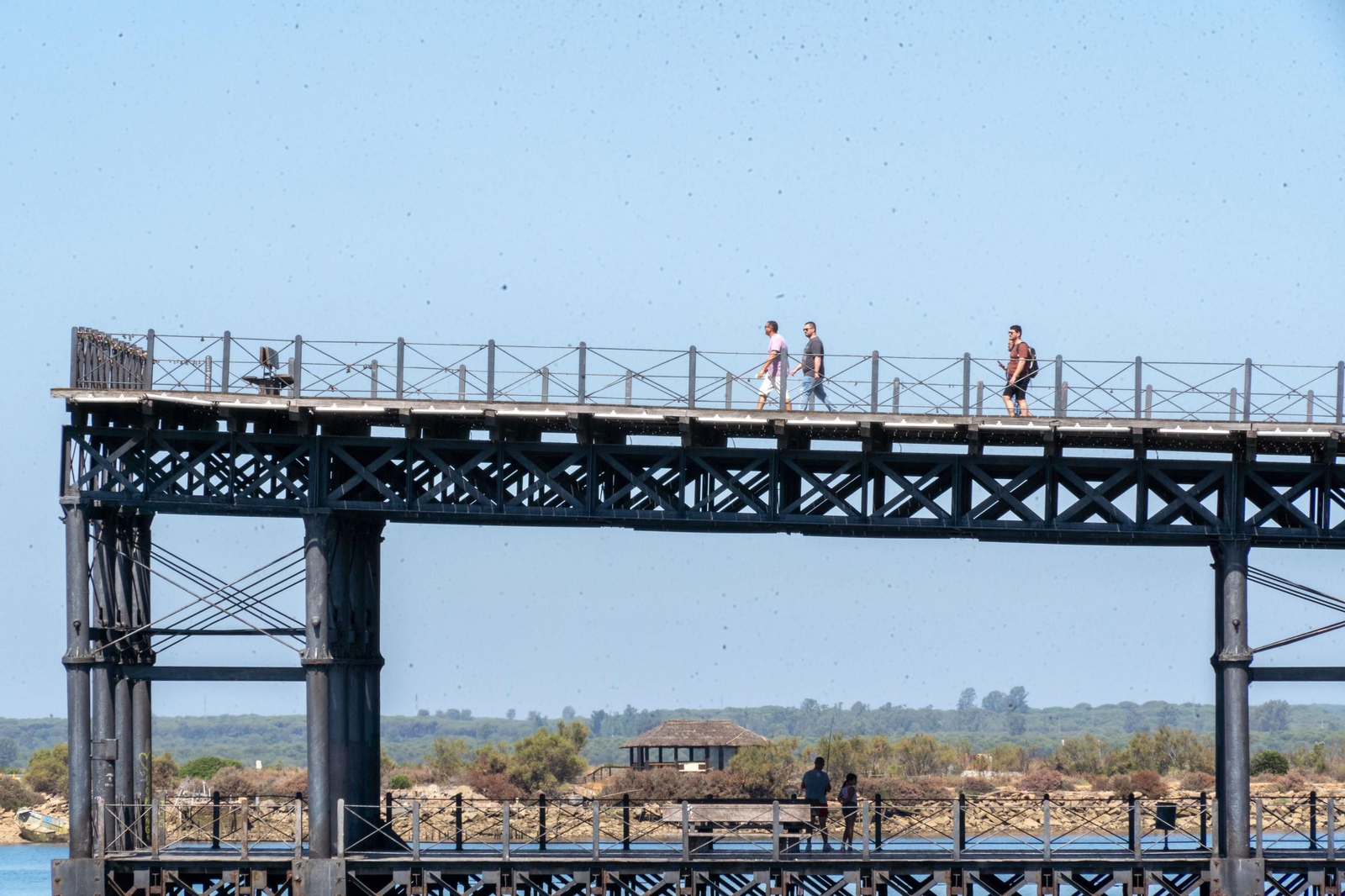 El Muelle de Riotinto y el Paseo de la Ría, lugares con encanto en la capital