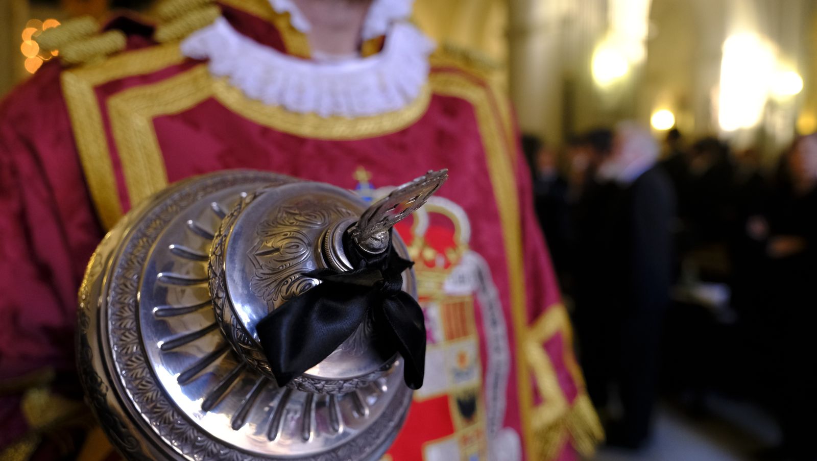 Procesión del Santo Entierro en Almería, en imágenes