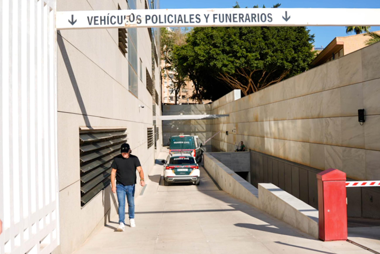 Acusados y abogados en la Ciudad de la Justicia: así ha sido la declaración ante el juez en Almería