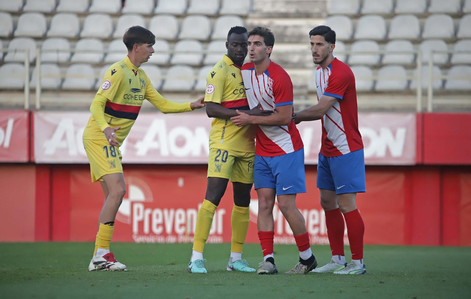 Las mejores fotos del Algeciras - Sanluqueño de Primera Federación