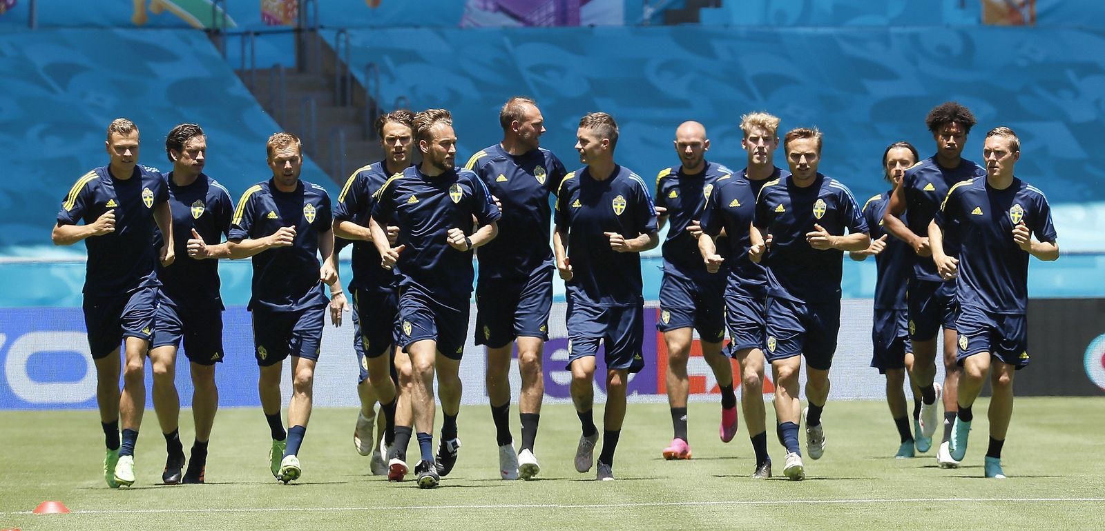¡Suecia entrena a las 14:30 en La Cartuja con 33 grados!