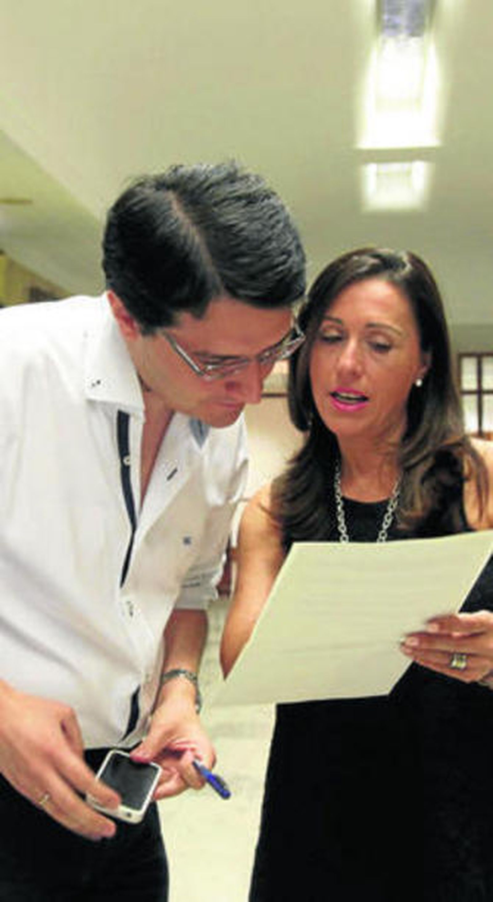 Bellido y Carmen Sousa, ayer en el Ayuntamiento.