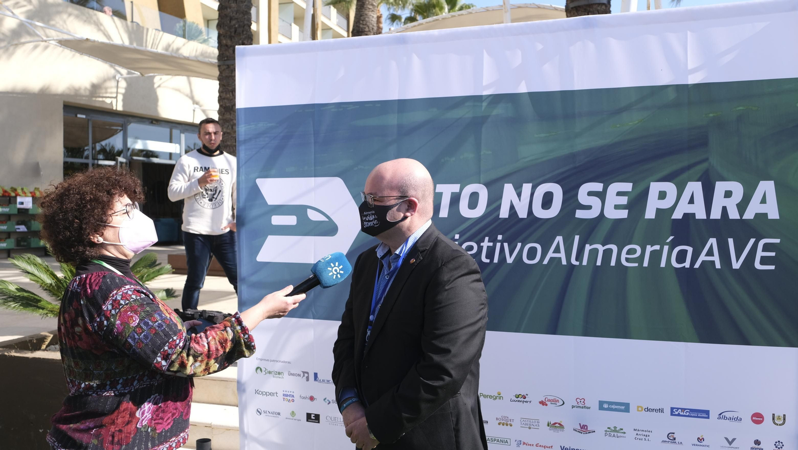 Fotogalería acto reivindicación del AVE en Vera. Almería