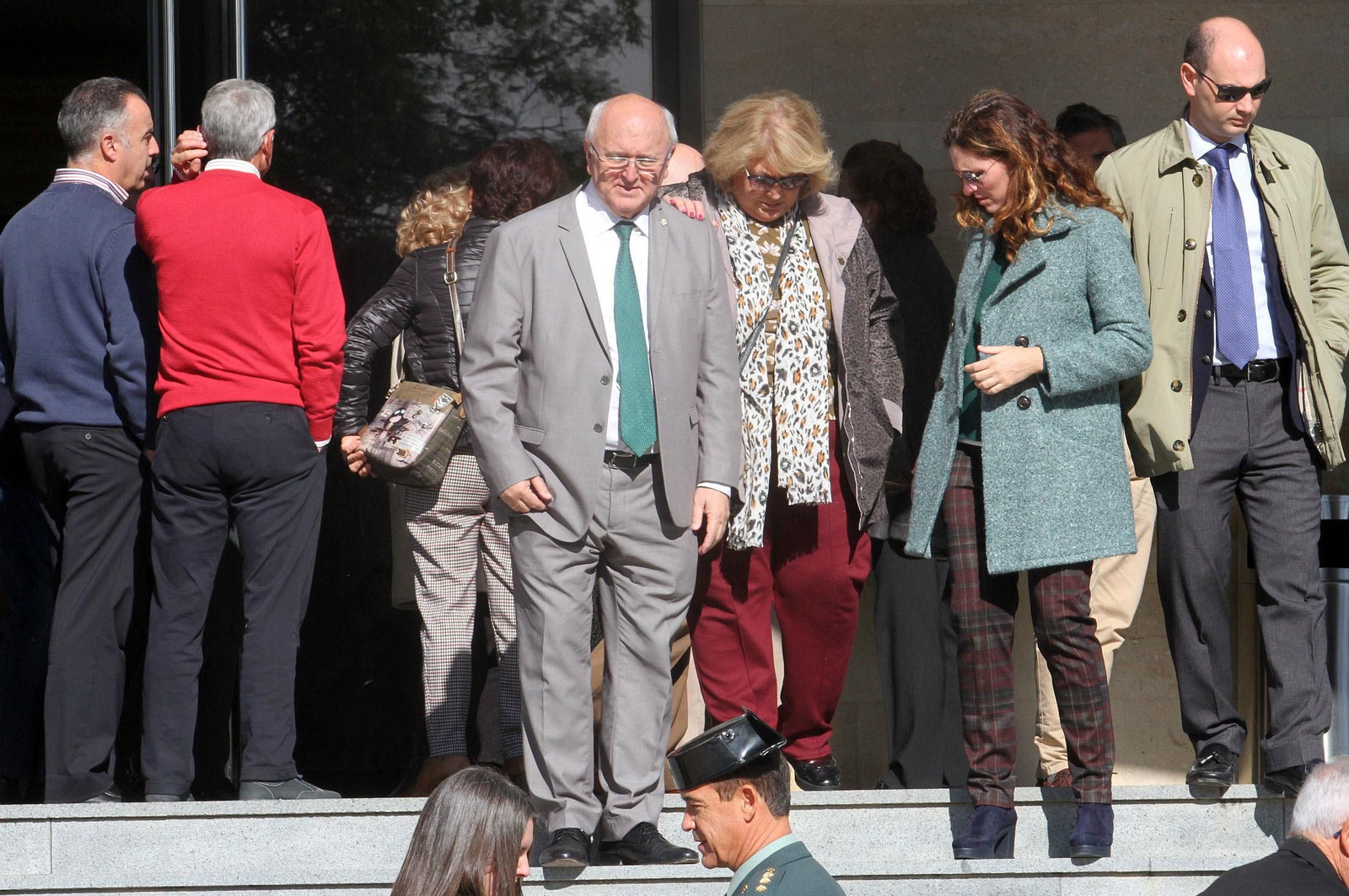 Condolencias a la familia García Palacios durante la mañana en el tanatorio, en imágenes