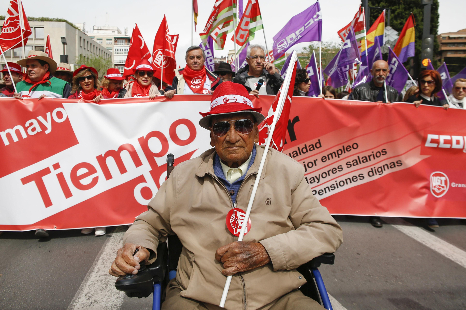 La manifestación del Primero de Mayo de Granada, en imágenes
