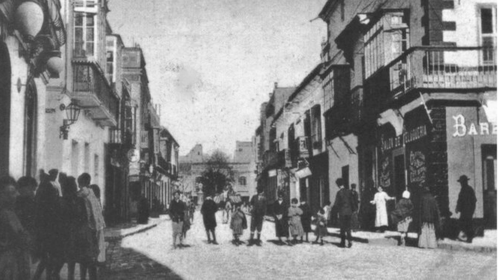 En el número 34 de la calle Real se encontraba la sombrerería de Beltrán Sánchez.