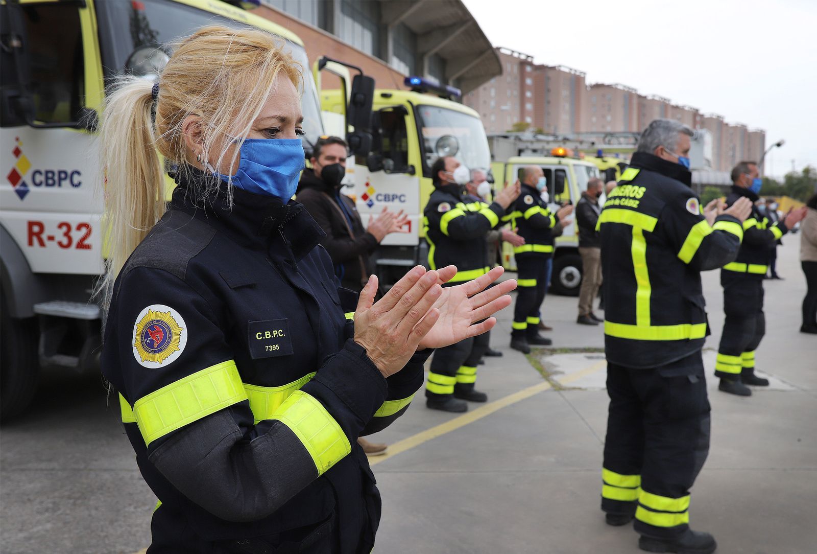 Bomberos de Jerez despiden a su compañero Tato Cirera
