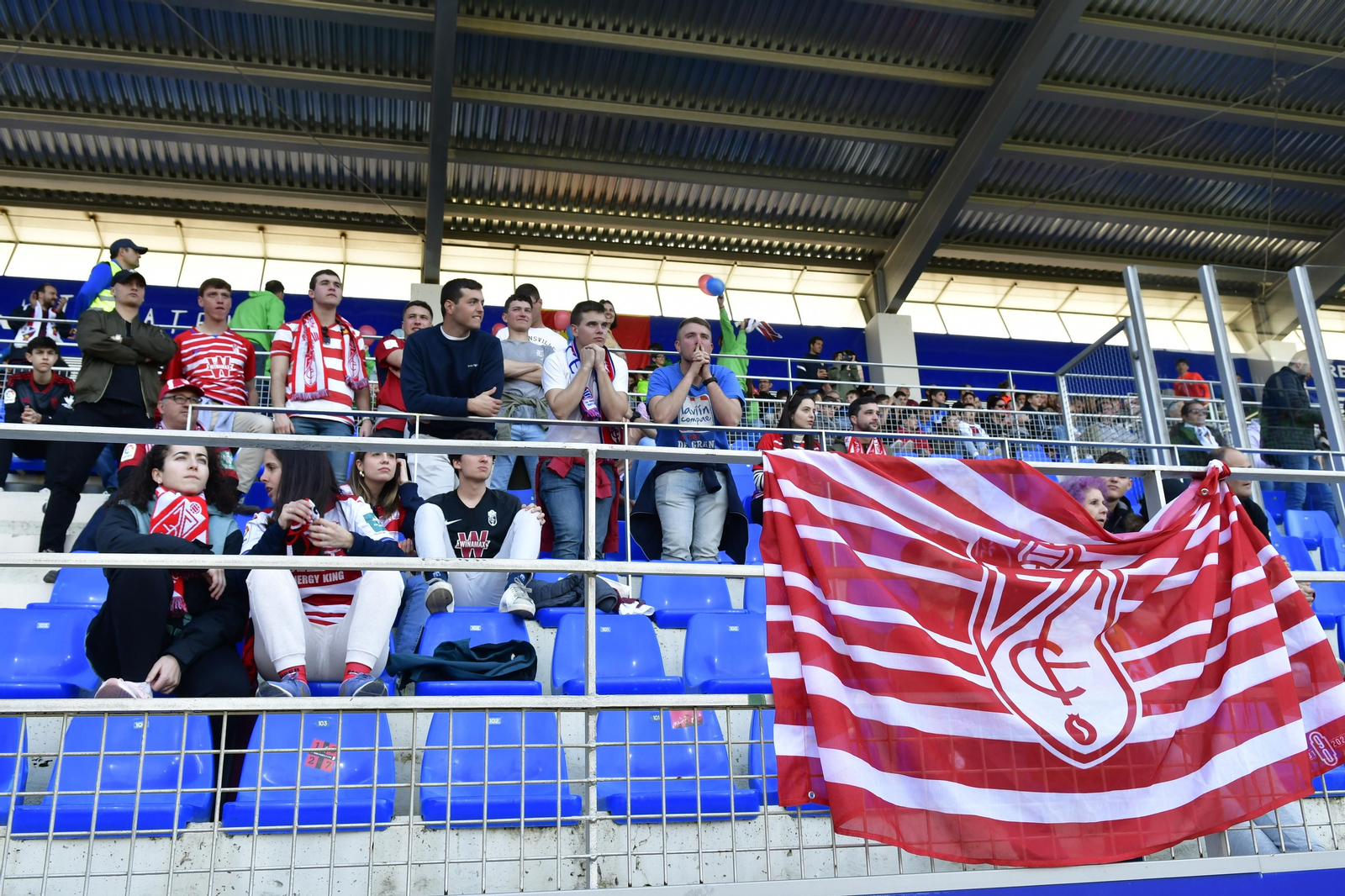 El Huesca-Granada CF, en imágenes
