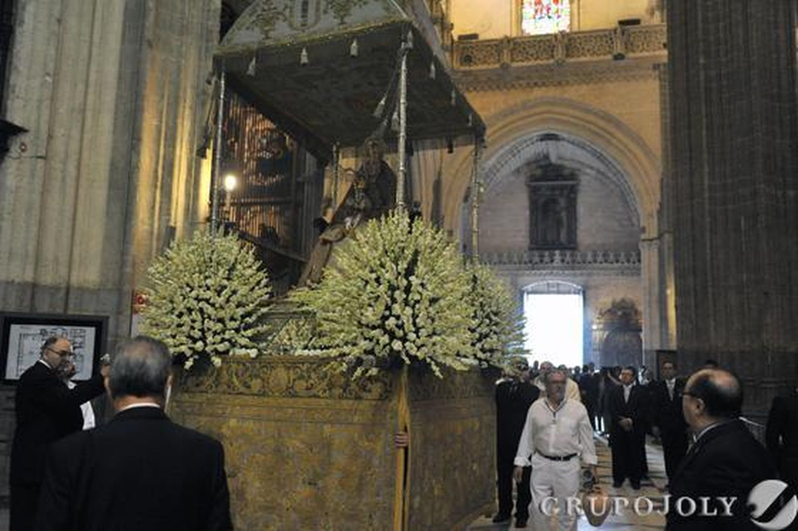 La virgen dentro de la catedral. 

Foto: Juan Carlos Vázquez