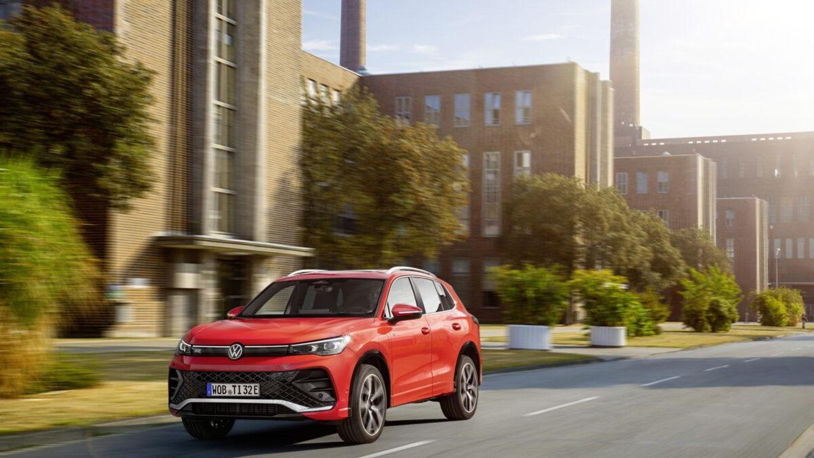 Inicialmente, los motores disponibles son los de gasolina microhibridados y una versión del 2.0 TDI. Más tarde se esperan los nuevos híbridos enchufables.