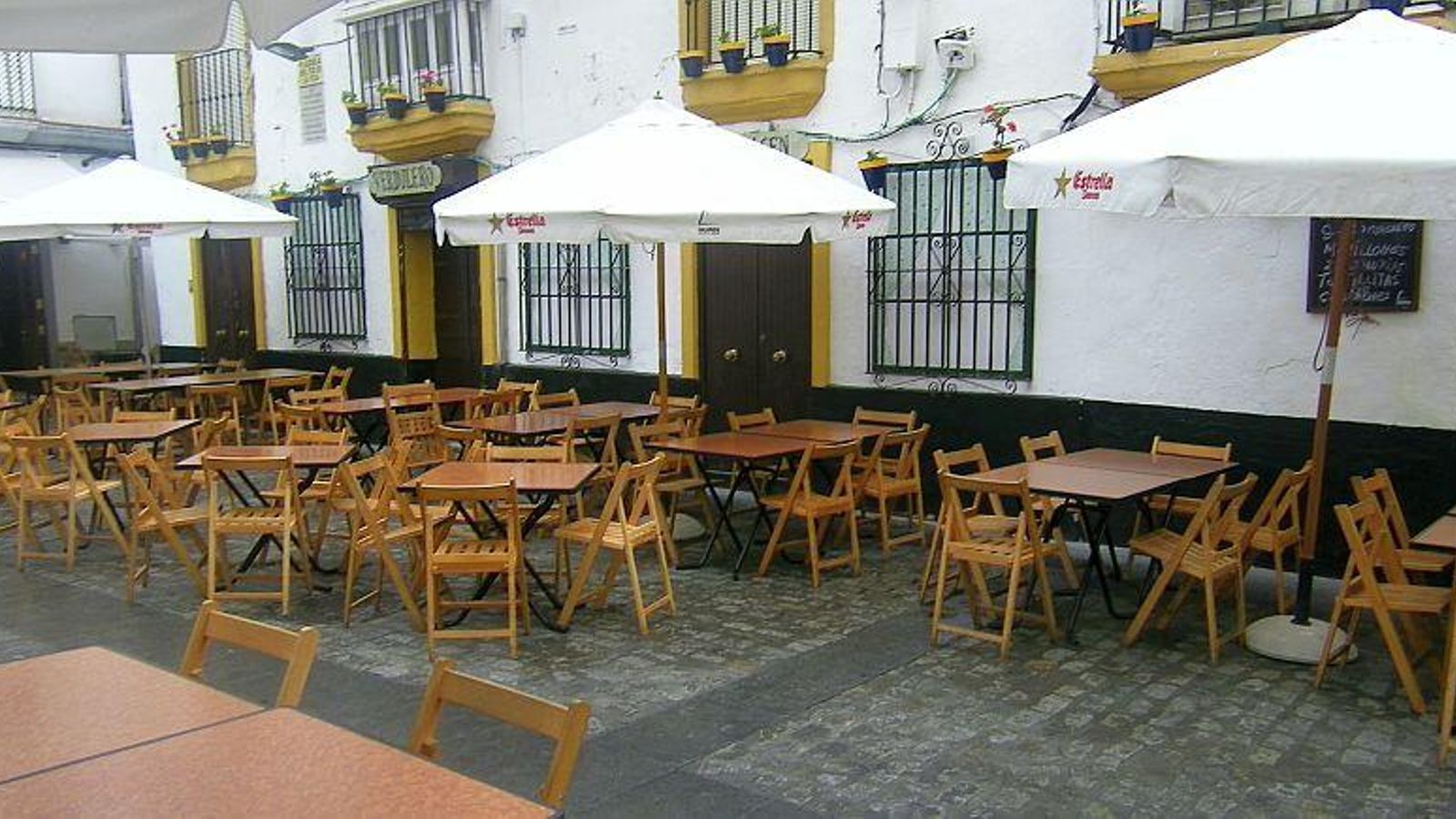 Terraza en Tío de la Tiza.