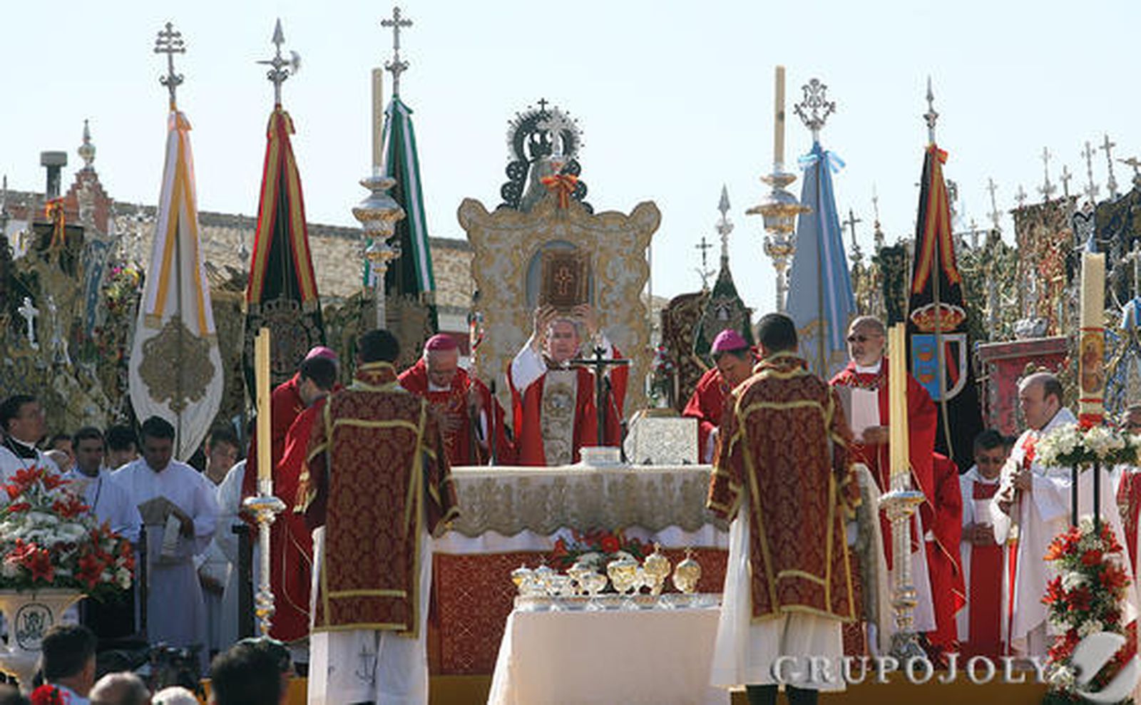 Las imágenes de la misa de romeros