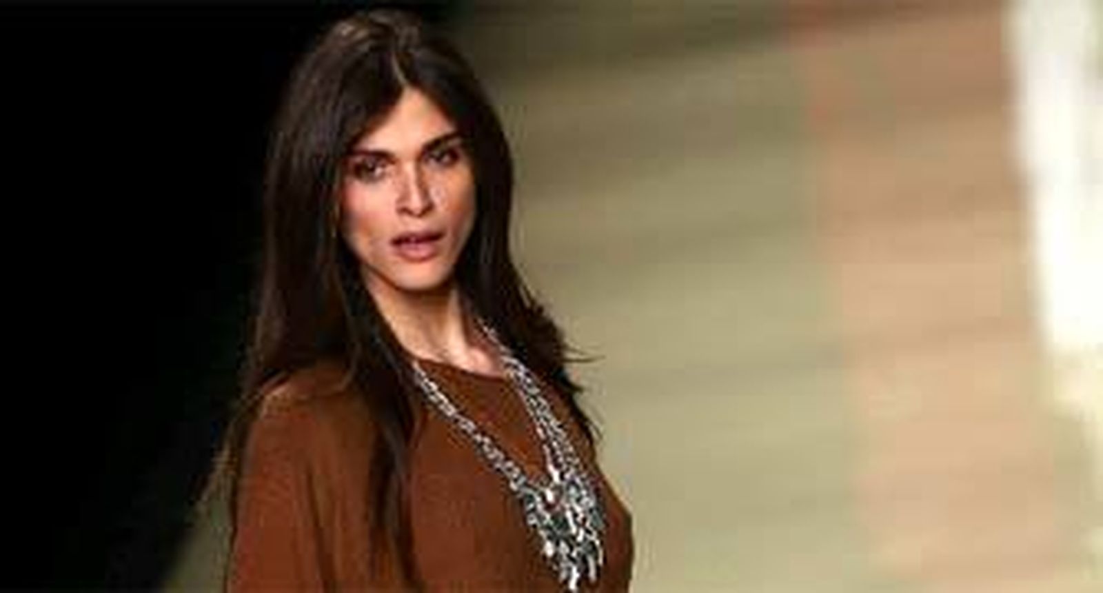 Mango vuelve a la tierra