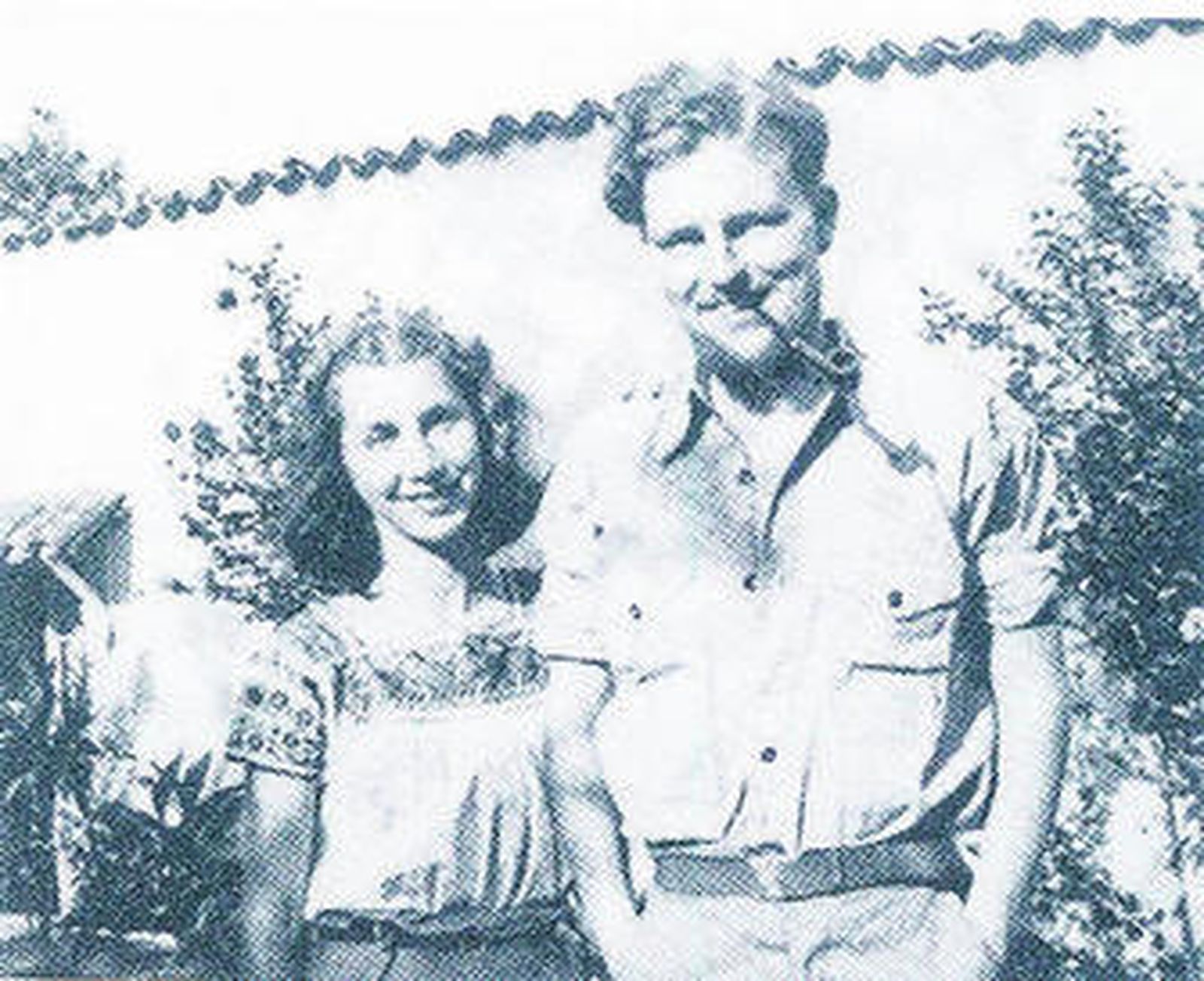 Con su primera mujer, Jan Gabrial, en Cuernavaca, escenario de 'Bajo el volcán'.