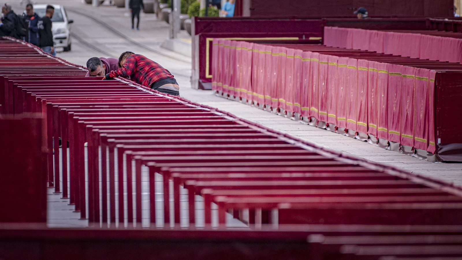 Las imágenes de los preparativos de la Semana Santa de San Fernando