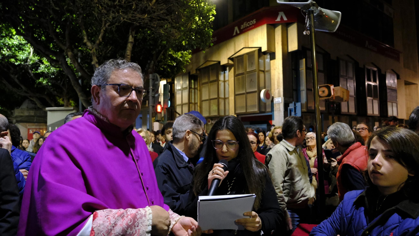 Vía Crucis del Cristo de la Escucha en la Semana Santa de Almería 2025