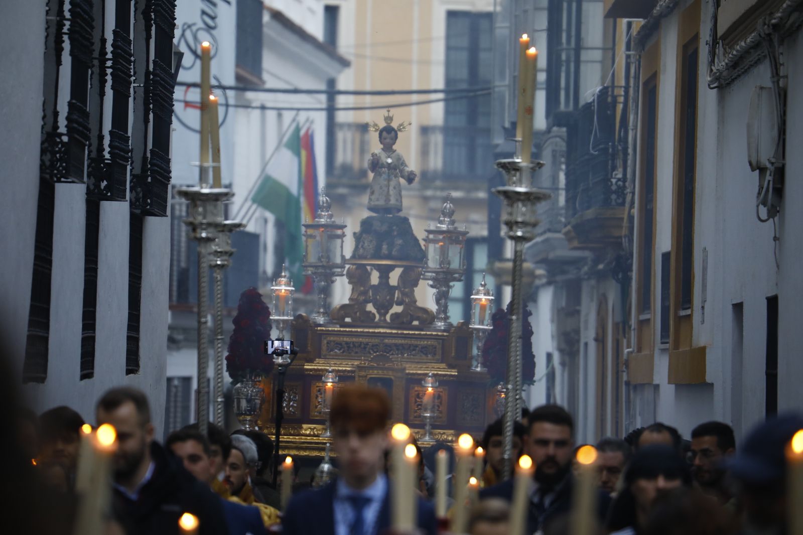 La procesión del Niño Jesús de la Compañía de Córdoba, en imágenes