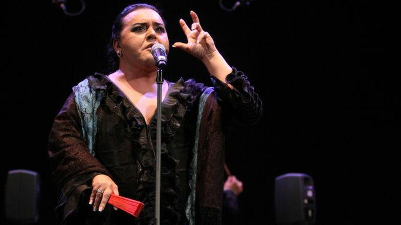 Falete le canta a la Navidad dirigido por Antonio Álamo.