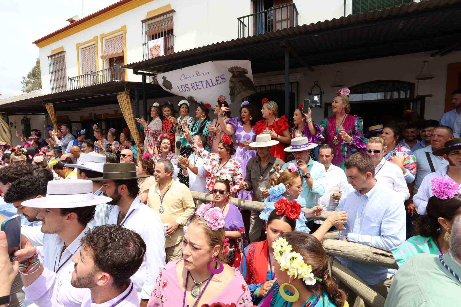 La Hermandad del Rocío de Jerez se presenta ante la Virgen