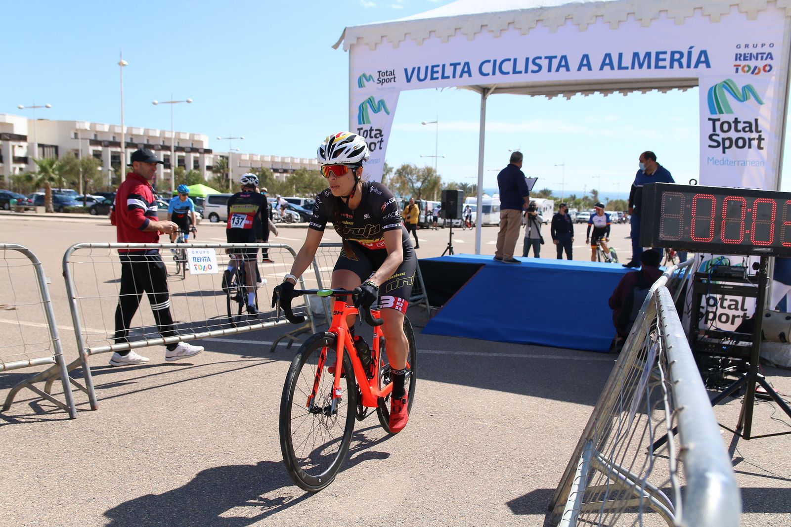 Fotogalería de la VI Vuelta Ciclista a Almería