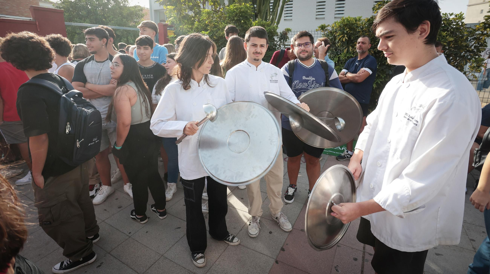 Imágenes de las protestas de alumnos y profesores del IES Lola Flores de Jerez
