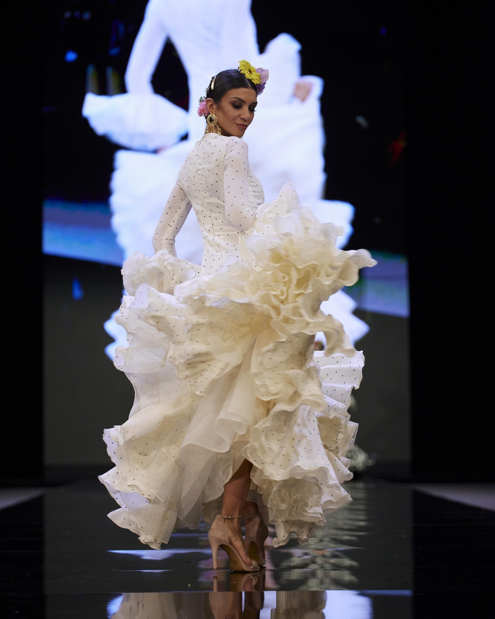 El desfile de Raquel Bollo en SIMOF 2025, todas la fotos