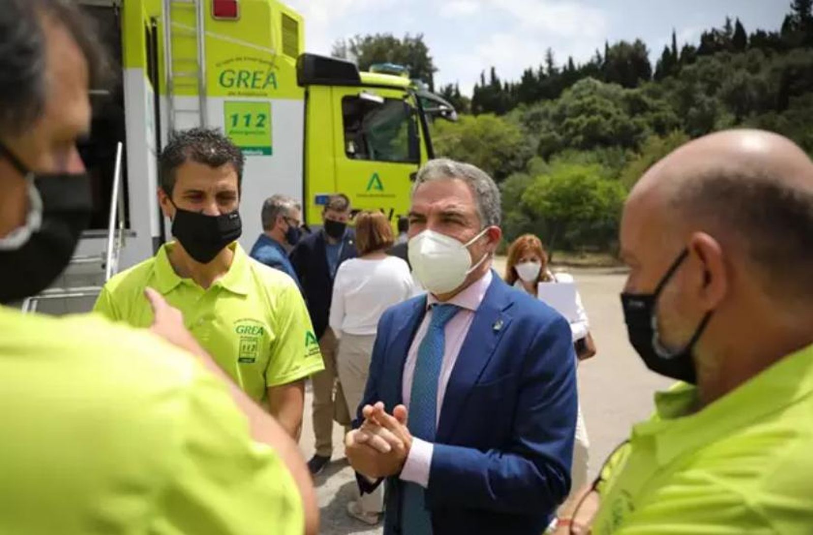 Bendodo pone la primera piedra de la nueva base del GREA en Benahavís