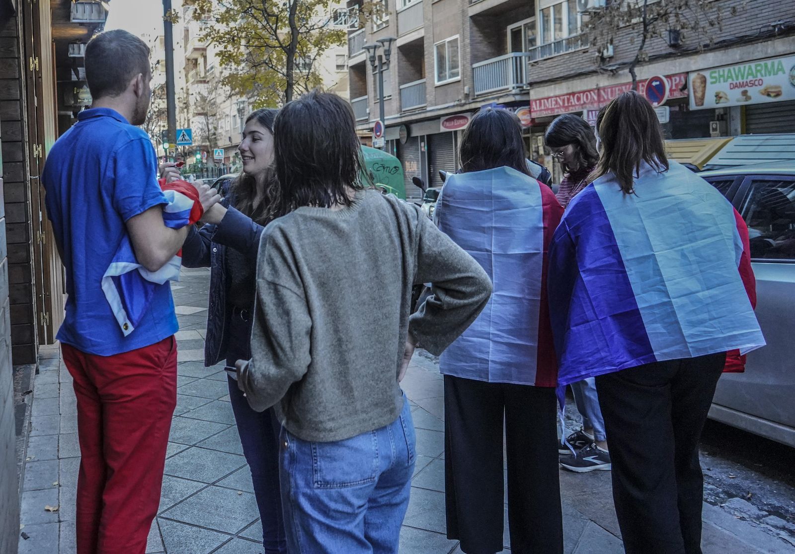 Así celebra Granada que la Argentina de Messi es campeón del mundo de fútbol