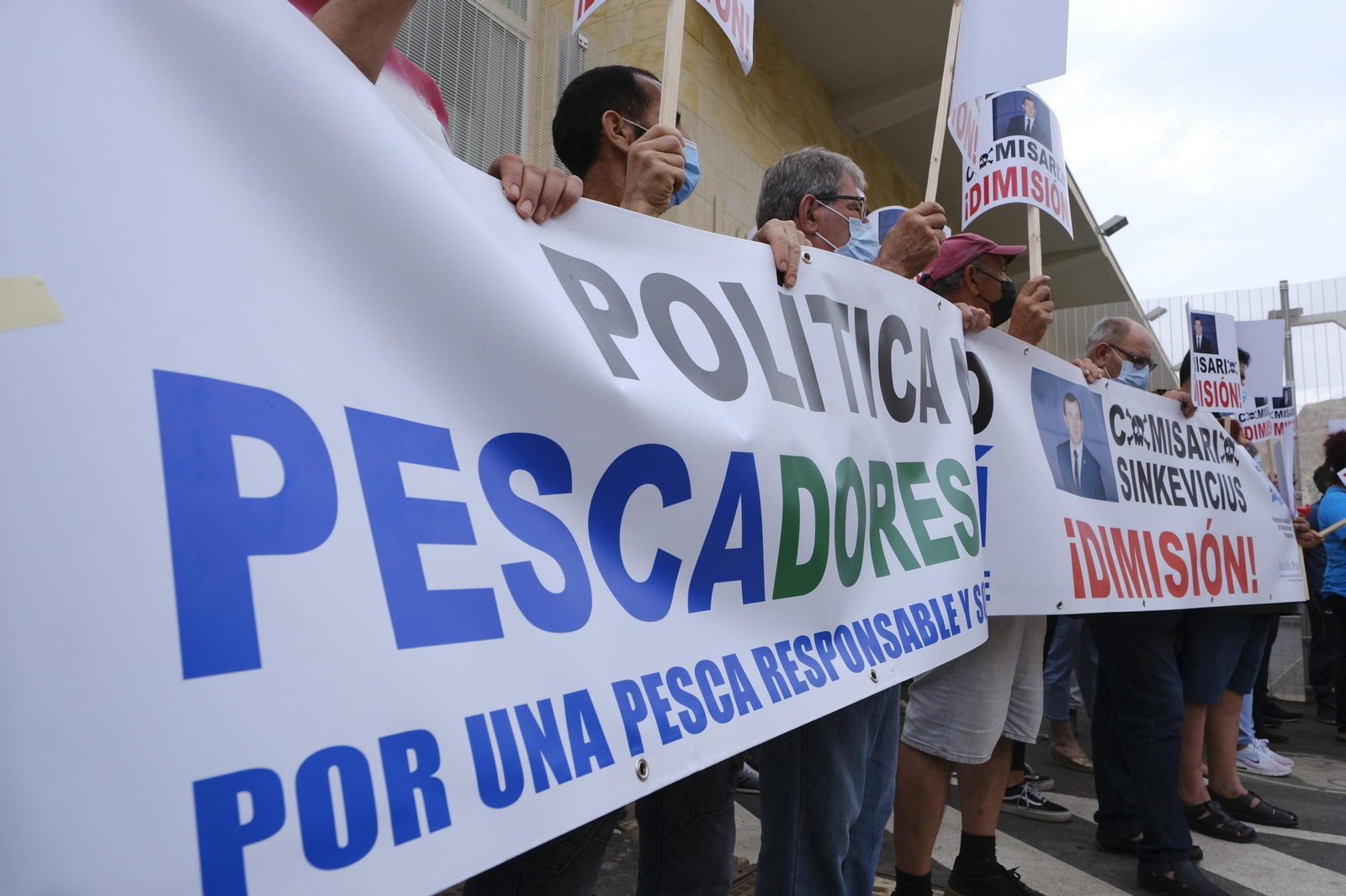 Fotogalería concentración protesta sector pesquero. Almería