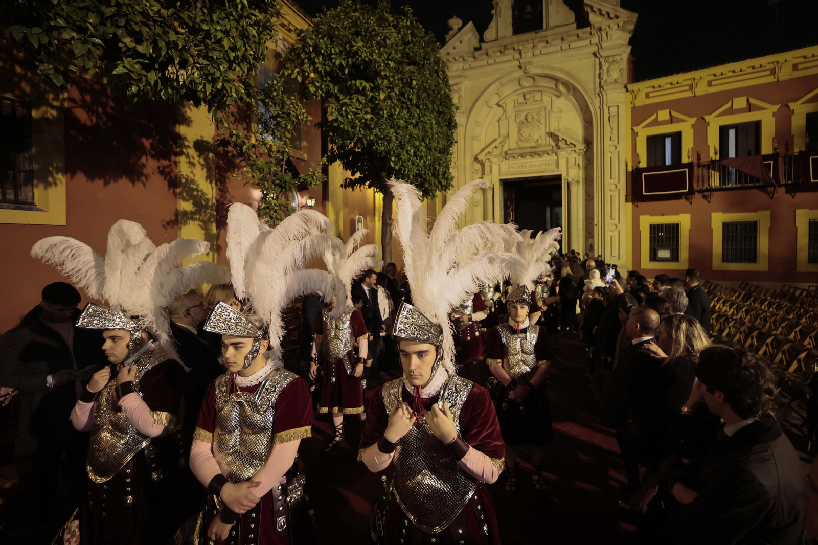 Los Armaos de la Macarena visitan  al Gran Poder