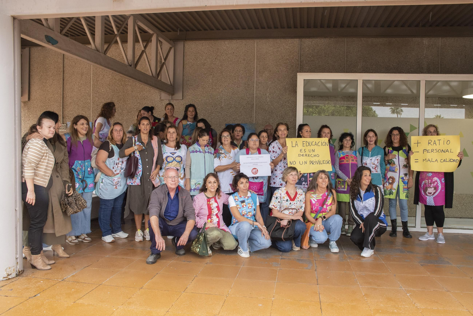 Las fotos de la concentración en La Línea contra el aumento de ratios y la falta de personal en las escuelas infantiles