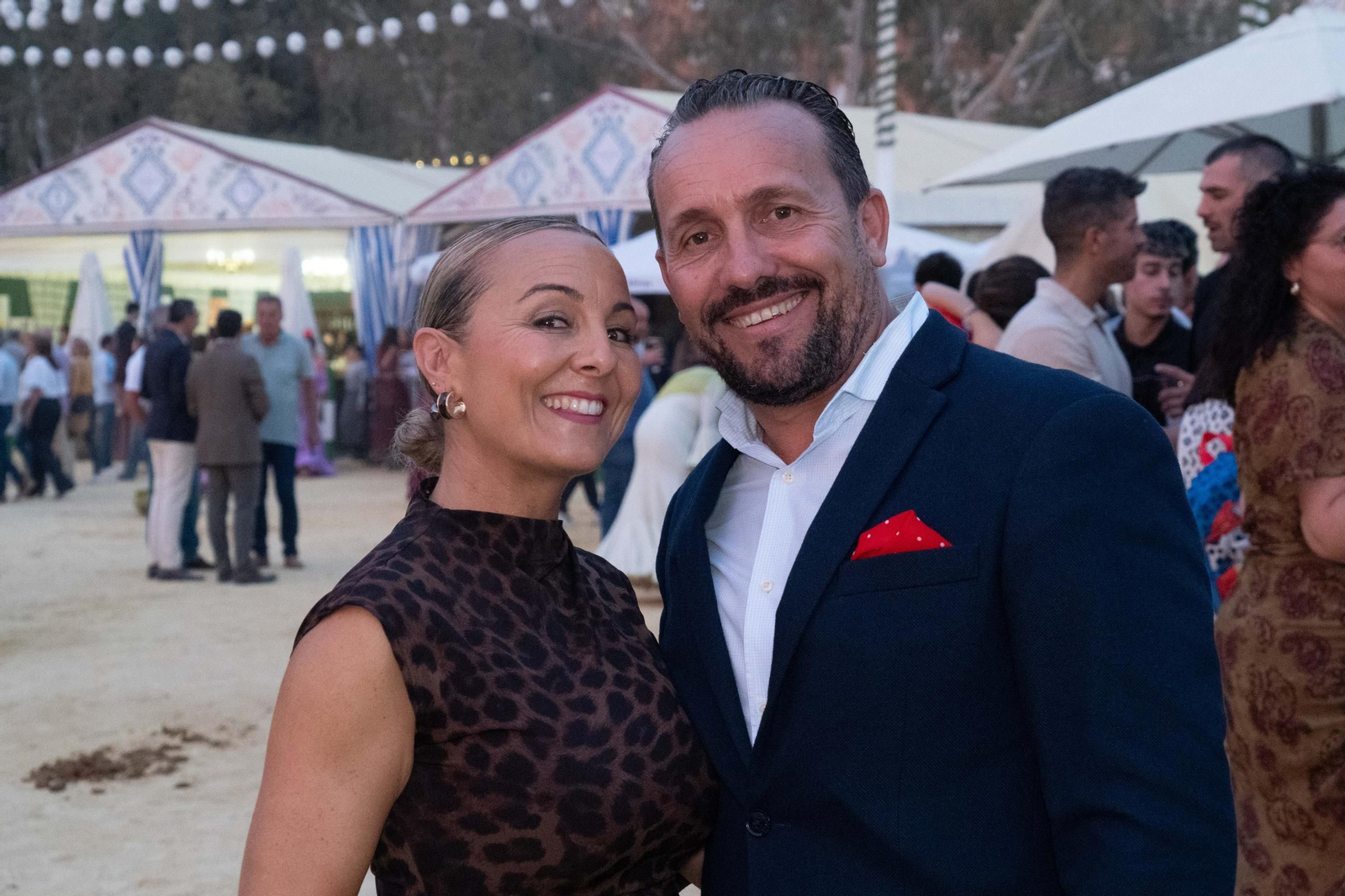 Imágenes del ambiente del ambiente de la tarde del domingo en la Feria de Otoño y del Caballo 2025 de Huelva