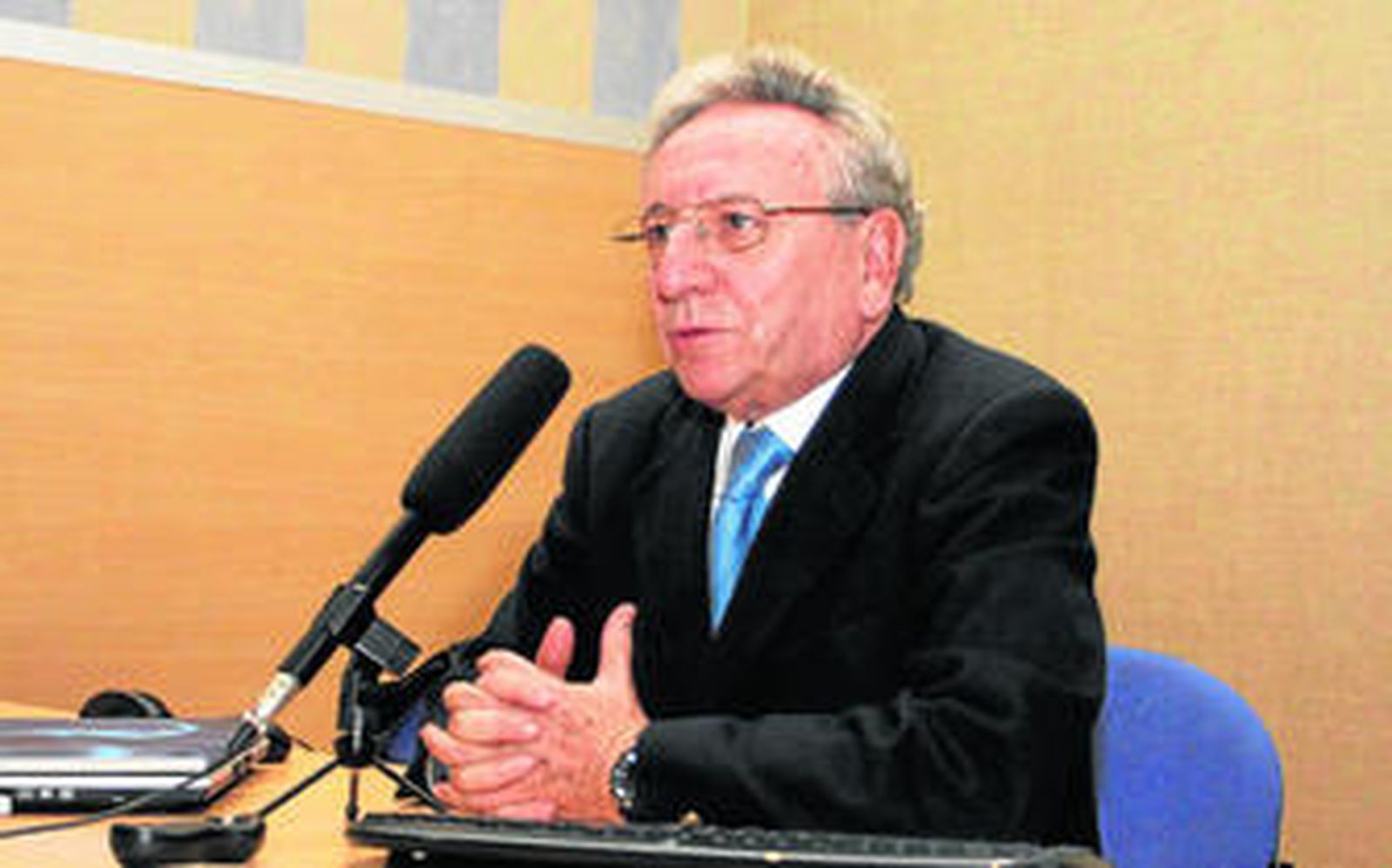 Pedro Miguel Lamet durante la conferencia pronunciada dentro del ciclo  organizado en torno a la figura del Papa Francisco.