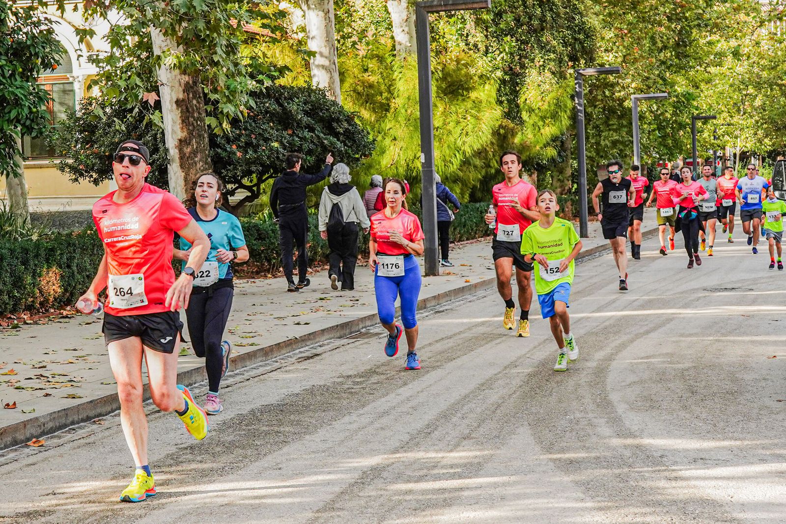 Las imágenes de la Carrera de la Cruz Roja en Granada