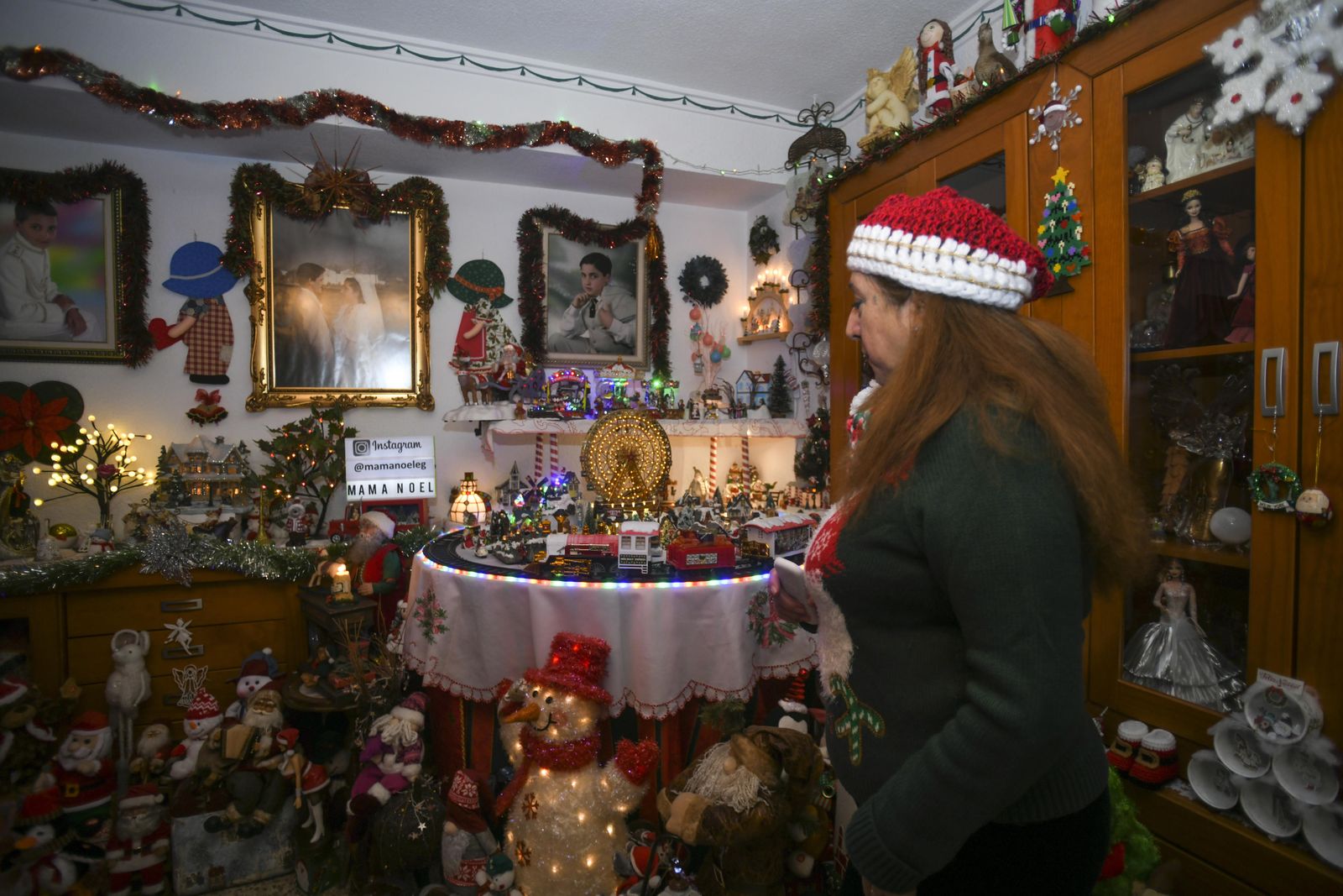 Fotos de la casa decorada por Navidad de la Mamá Noel de España